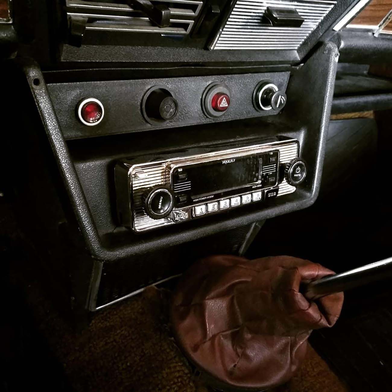 USB-Автомагнитола Prology Retro One