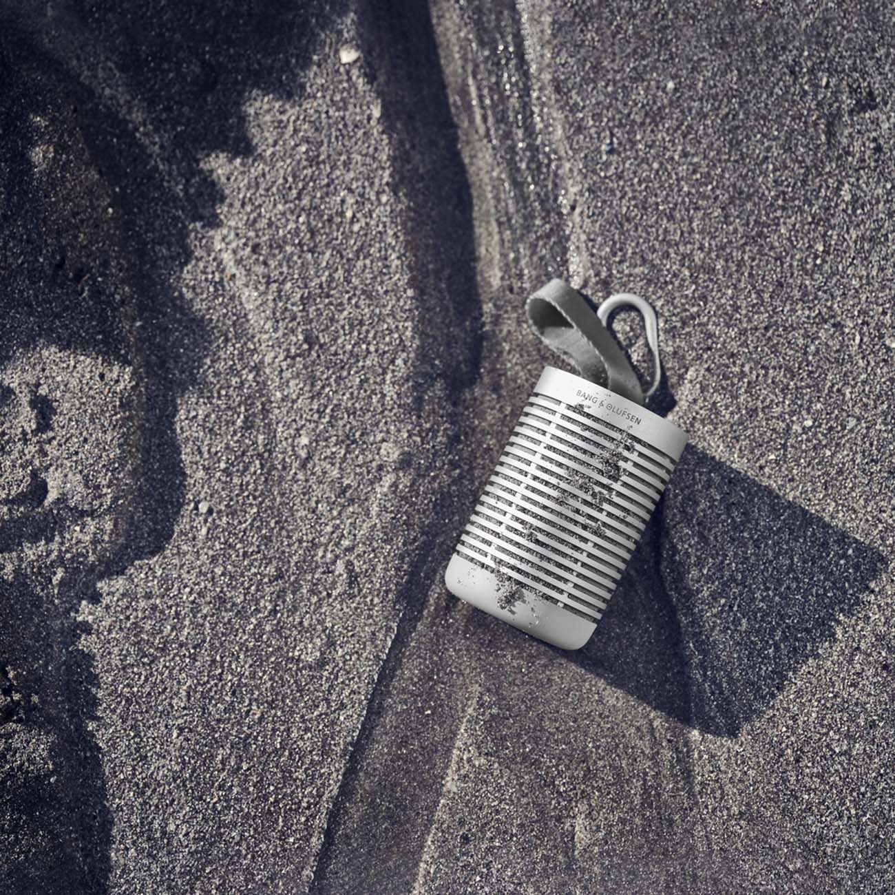 Беспроводная акустика Bang & Olufsen Beosound Explore Grey туман