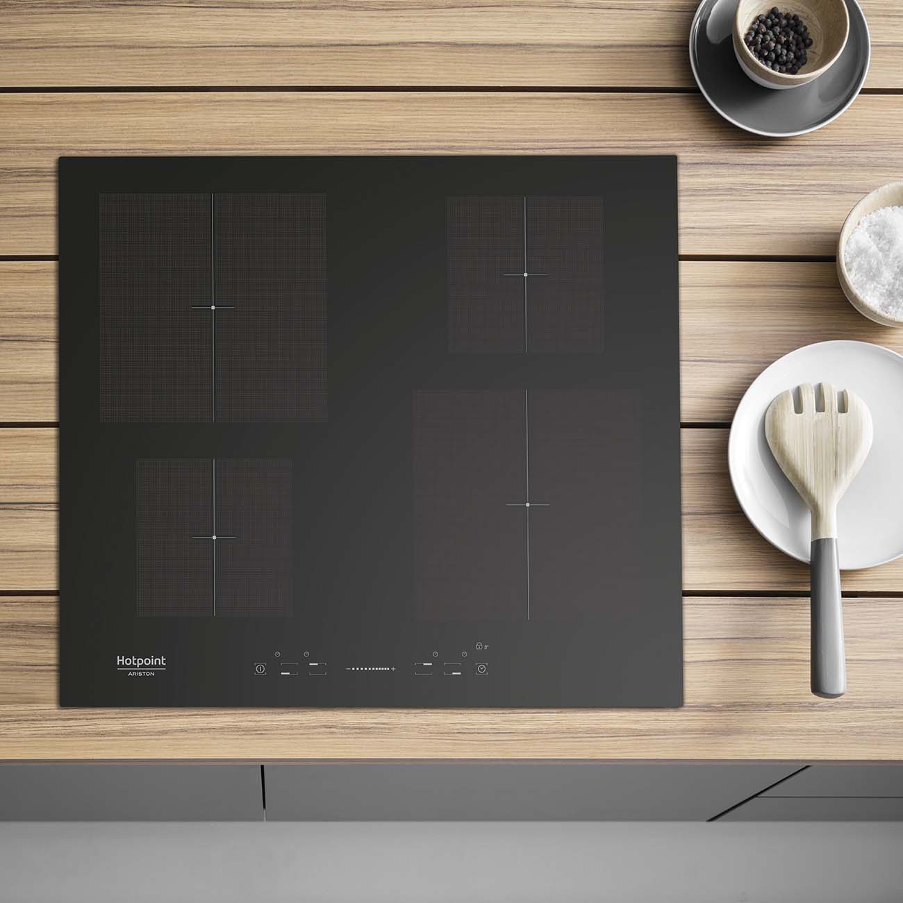 Встраиваемая индукционная панель независимая Hotpoint-Ariston KIS 640 C