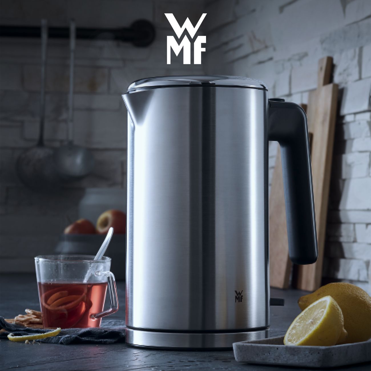 Электрочайник WMF LONO 0413130711 серебристый