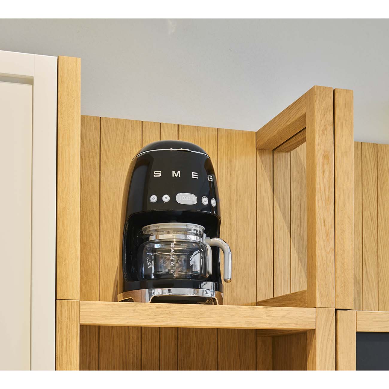 Кофеварка капельного типа Smeg DCF02BLEU