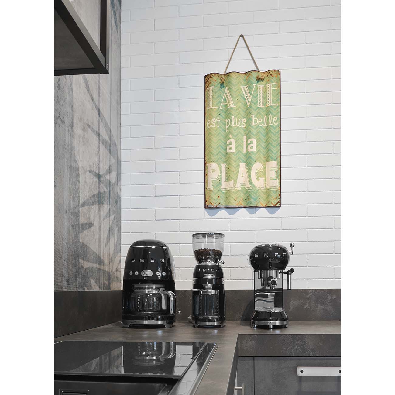 Кофеварка капельного типа Smeg DCF02BLEU