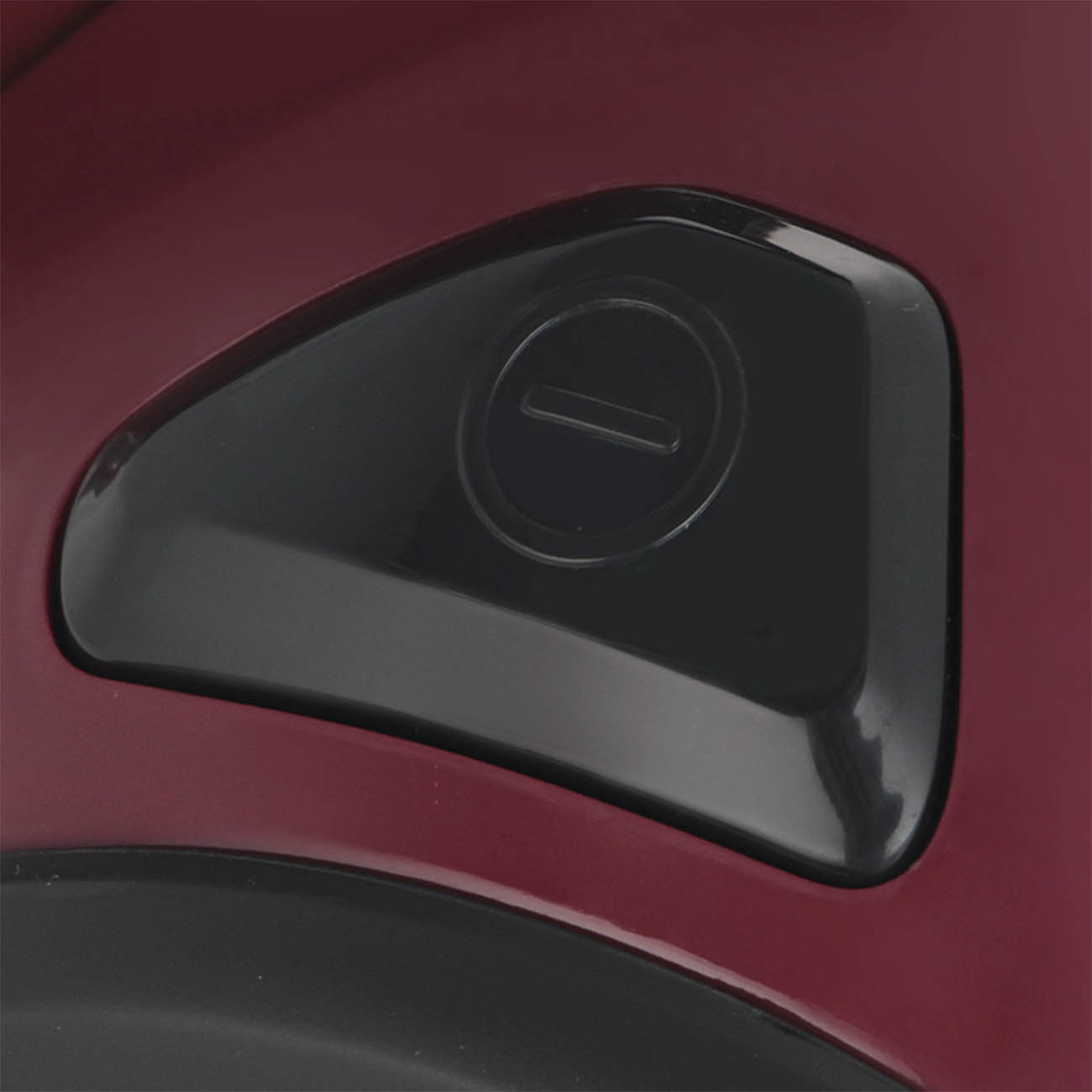 Пылесос с контейнером для пыли Marta MT-1362 Vinous гранат