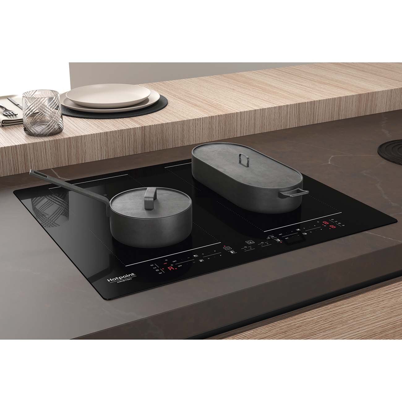 Встраиваемая индукционная панель независимая Hotpoint-Ariston HB 6660B NE