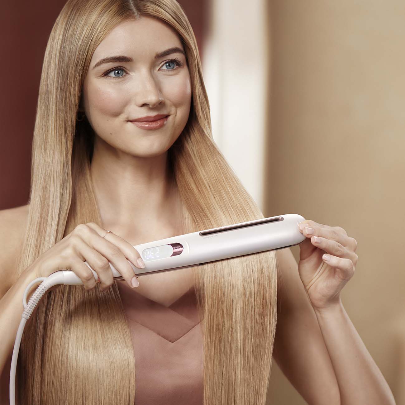 Выпрямитель для волос Philips BHS830/00 с технологией SenseIQ