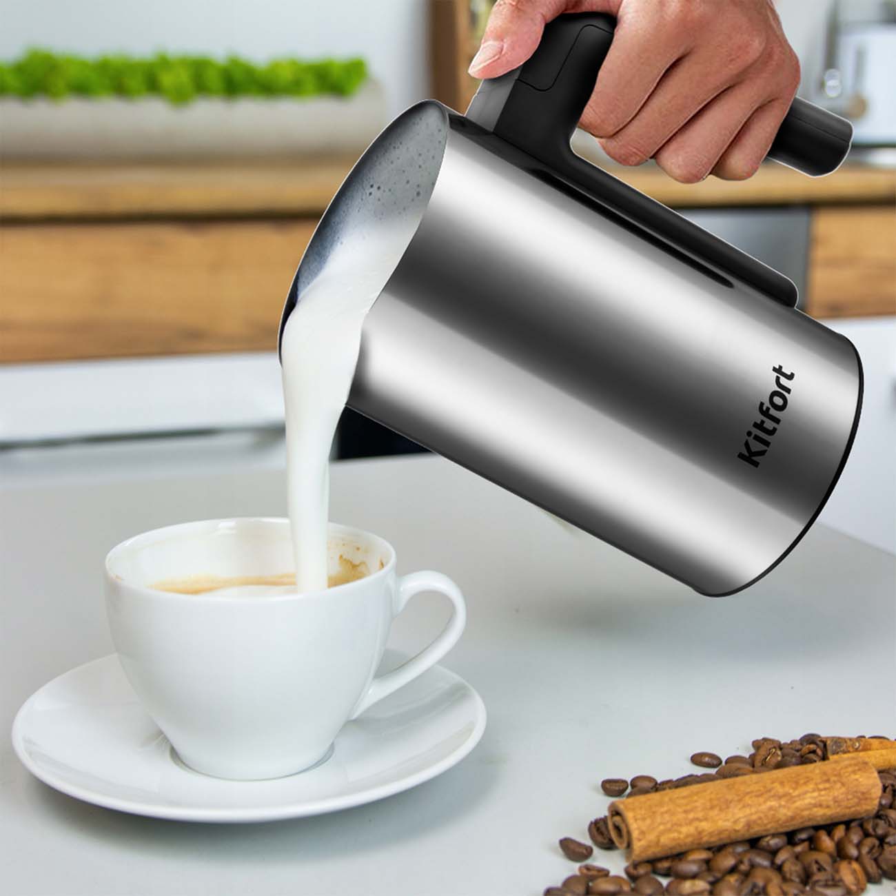 Капучинатор Kitfort КТ-762