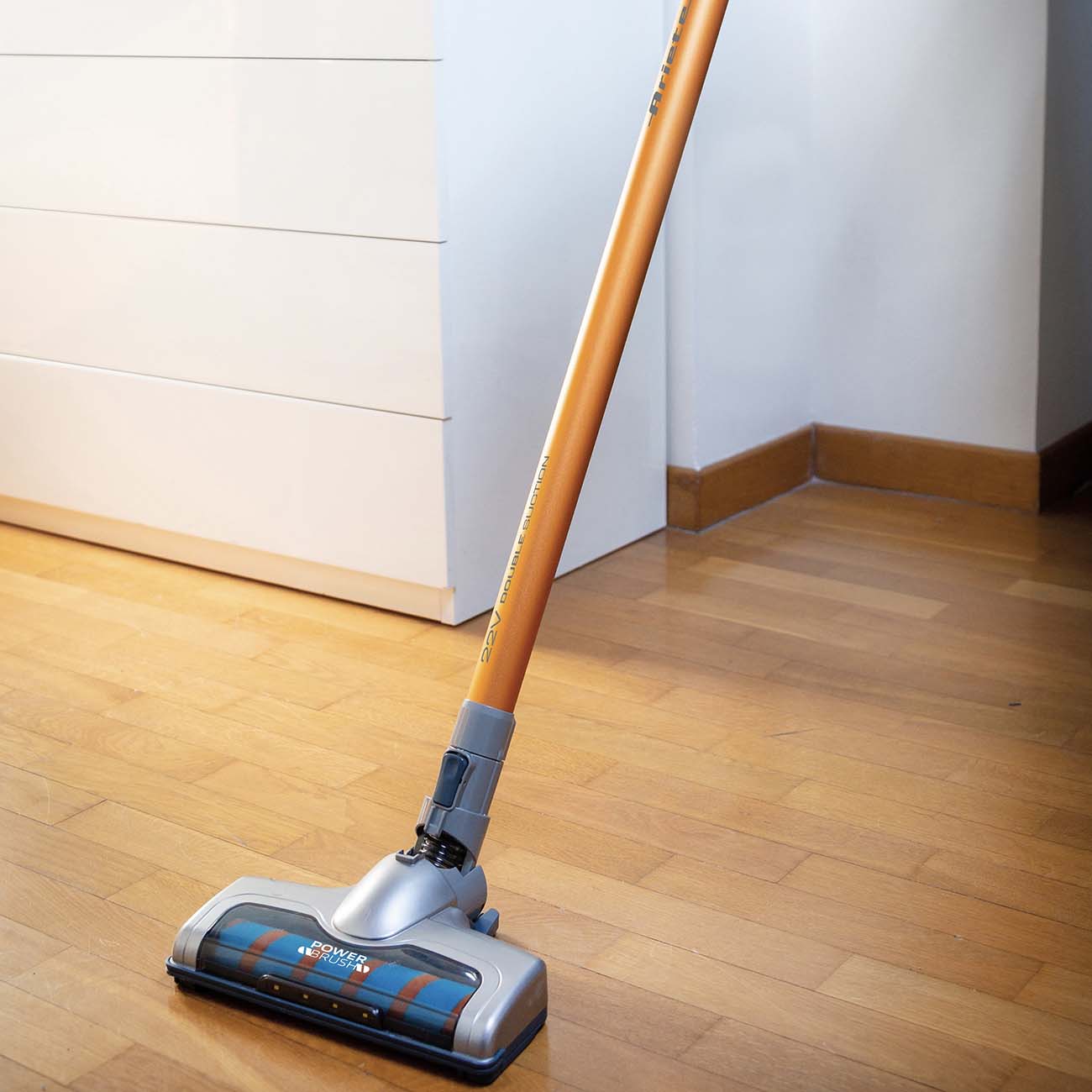 Пылесос ручной (handstick) Ariete 2723 Orange