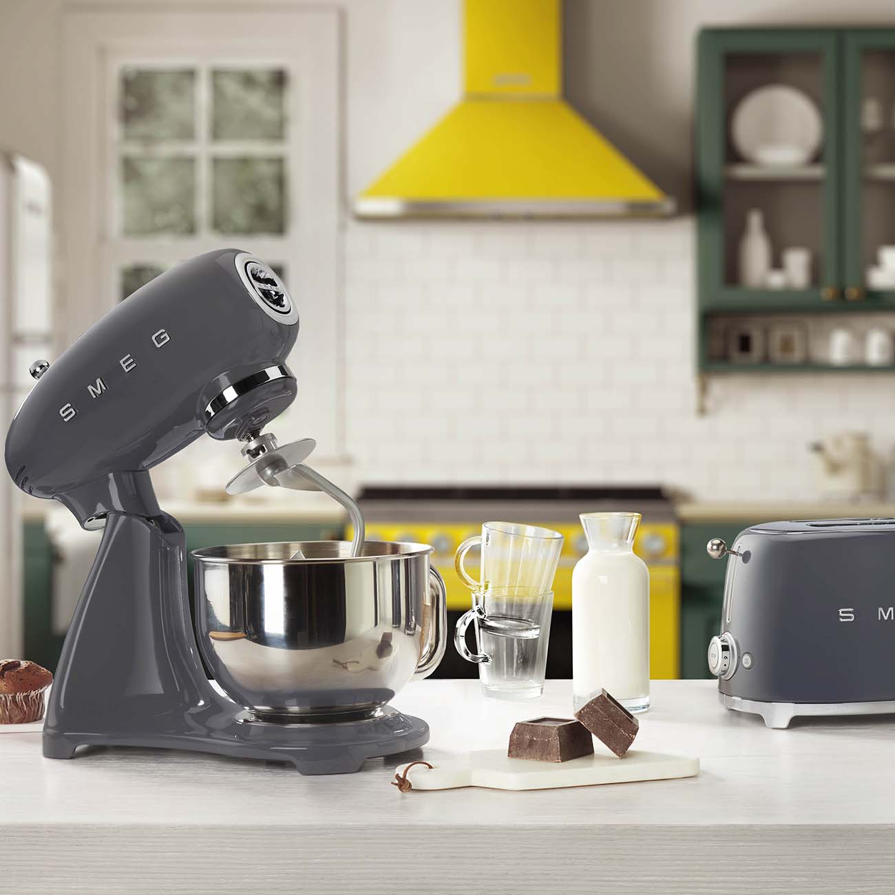 Планетарный миксер Smeg SMF03GREU