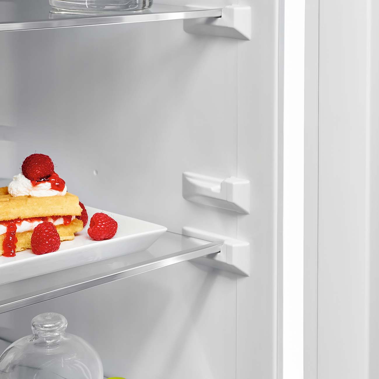 Холодильник AEG RCR736E5MX