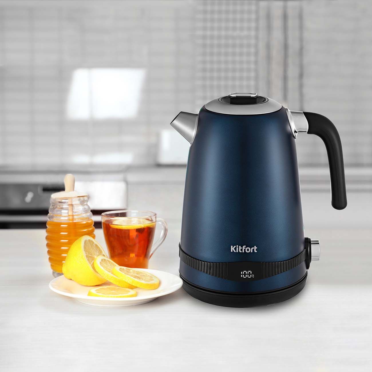 Электрочайник Kitfort КТ-6121-3 синий