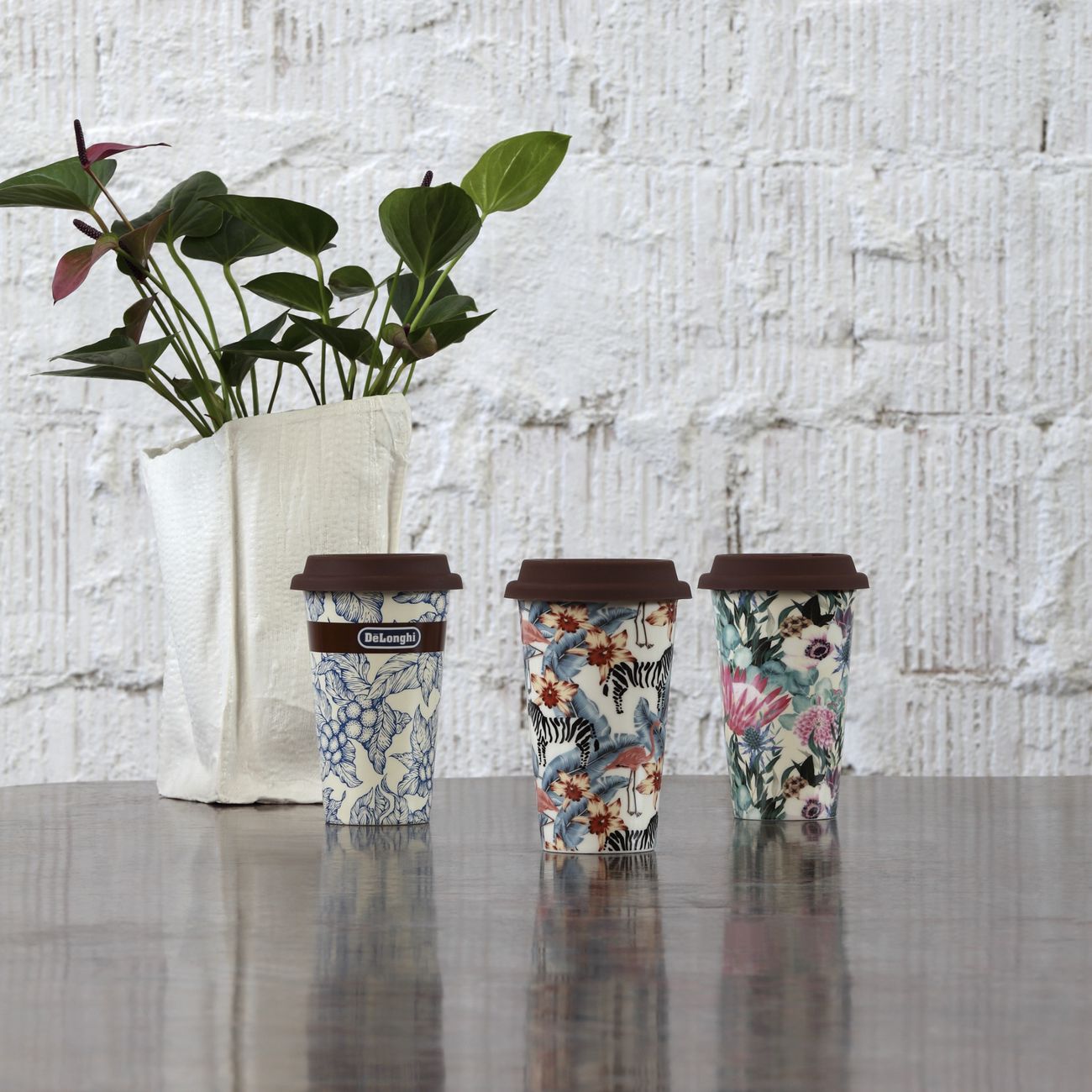 Термокружка DeLonghi Multicolor DLSC065