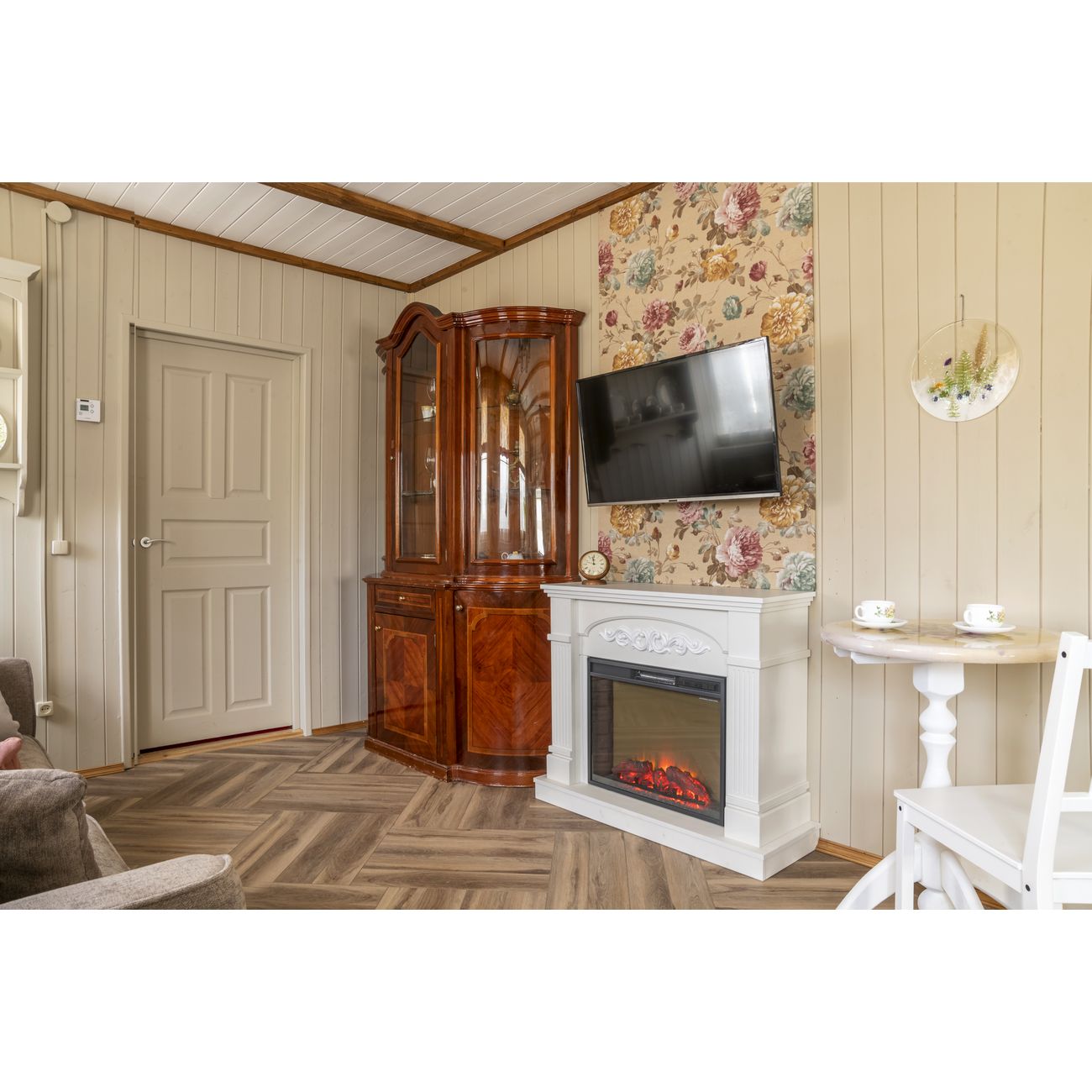 Электрокамин RealFlame SPARTA 25.5 LED+Cristina 25,5 WT