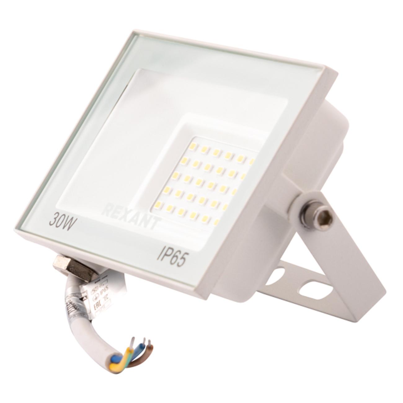 Прожектор Rexant 30 Вт 2400 Лм 2700 K IP65 (605-028) фото