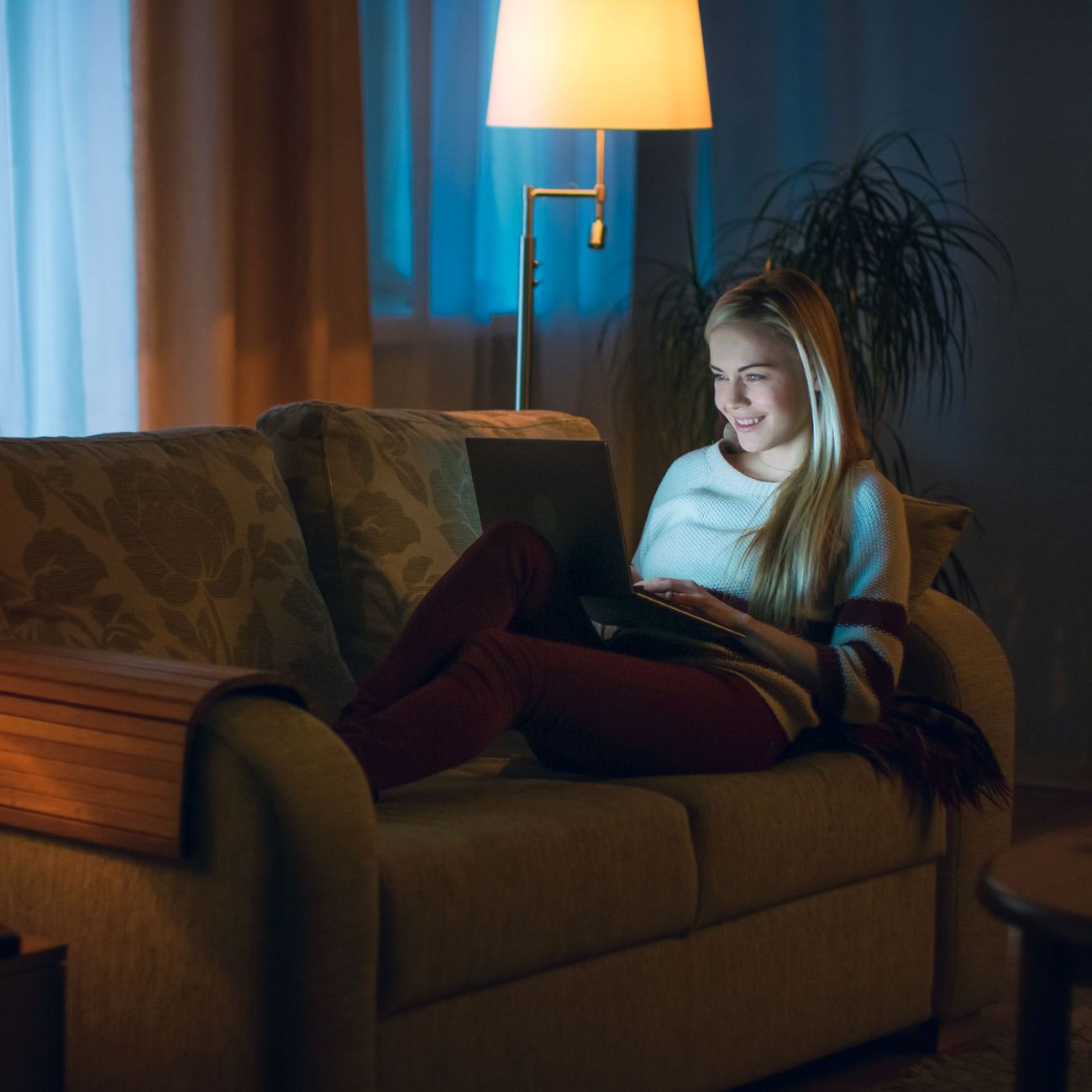 Умная лампочка Yeelight YLDP23YL LED Filament Bulb ST64 E27