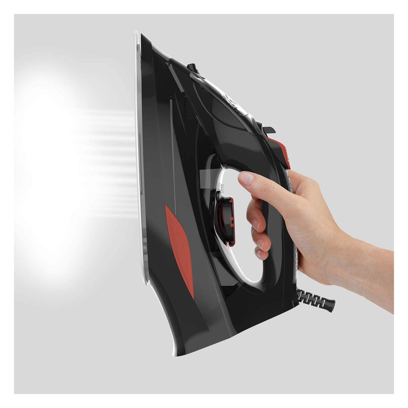 Утюг черный+Decker BXIR3000E черный