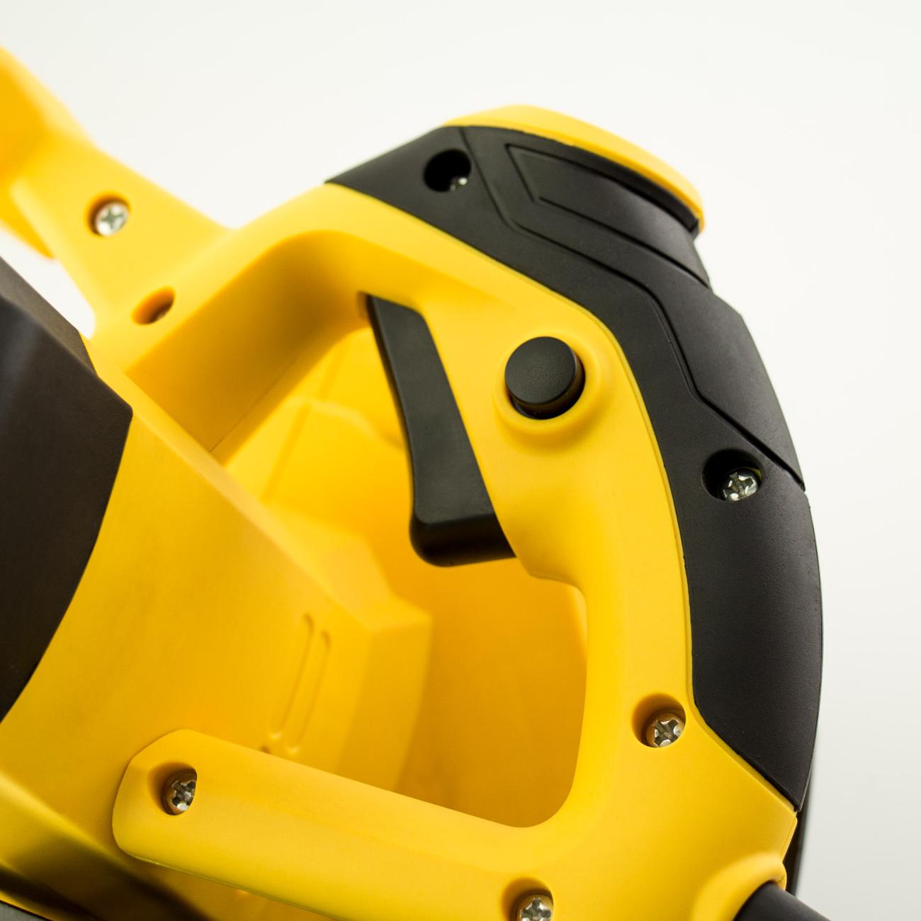 Электропила циркулярная Kolner KCS 140/900