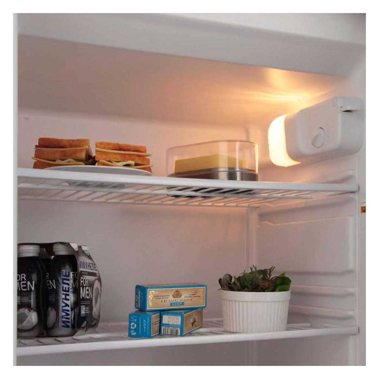 Холодильник Indesit ITD 167 white