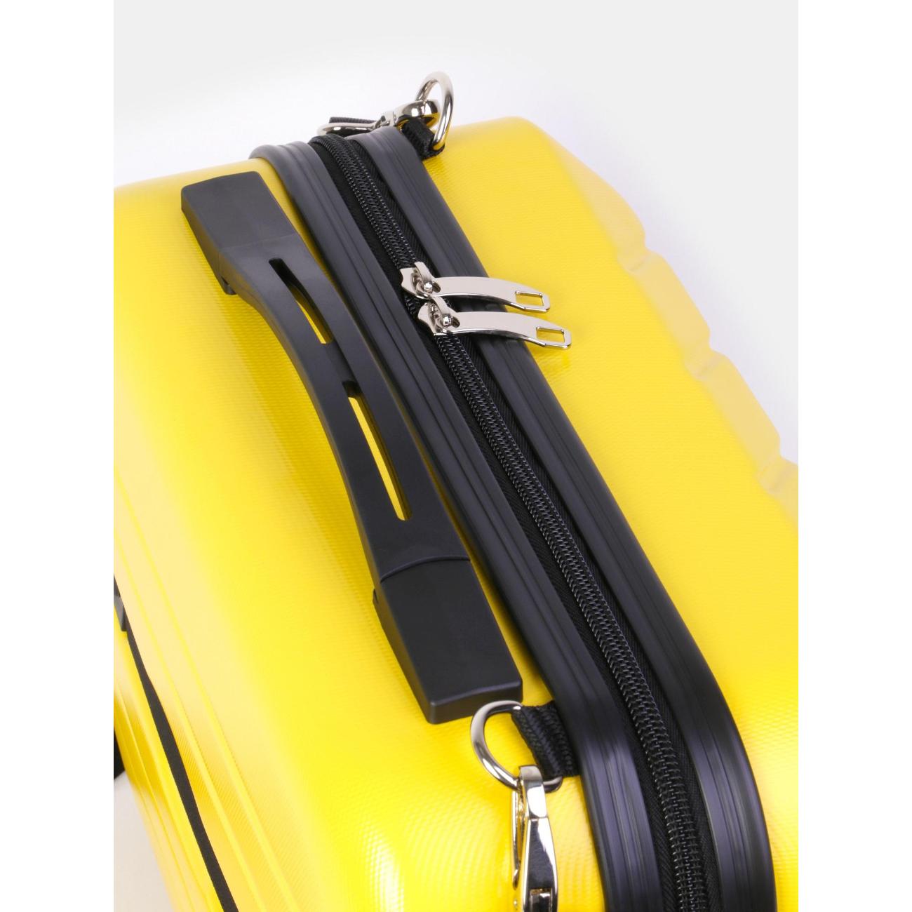 Чемодан Sun Voyage SV031-AF153-15 желтый