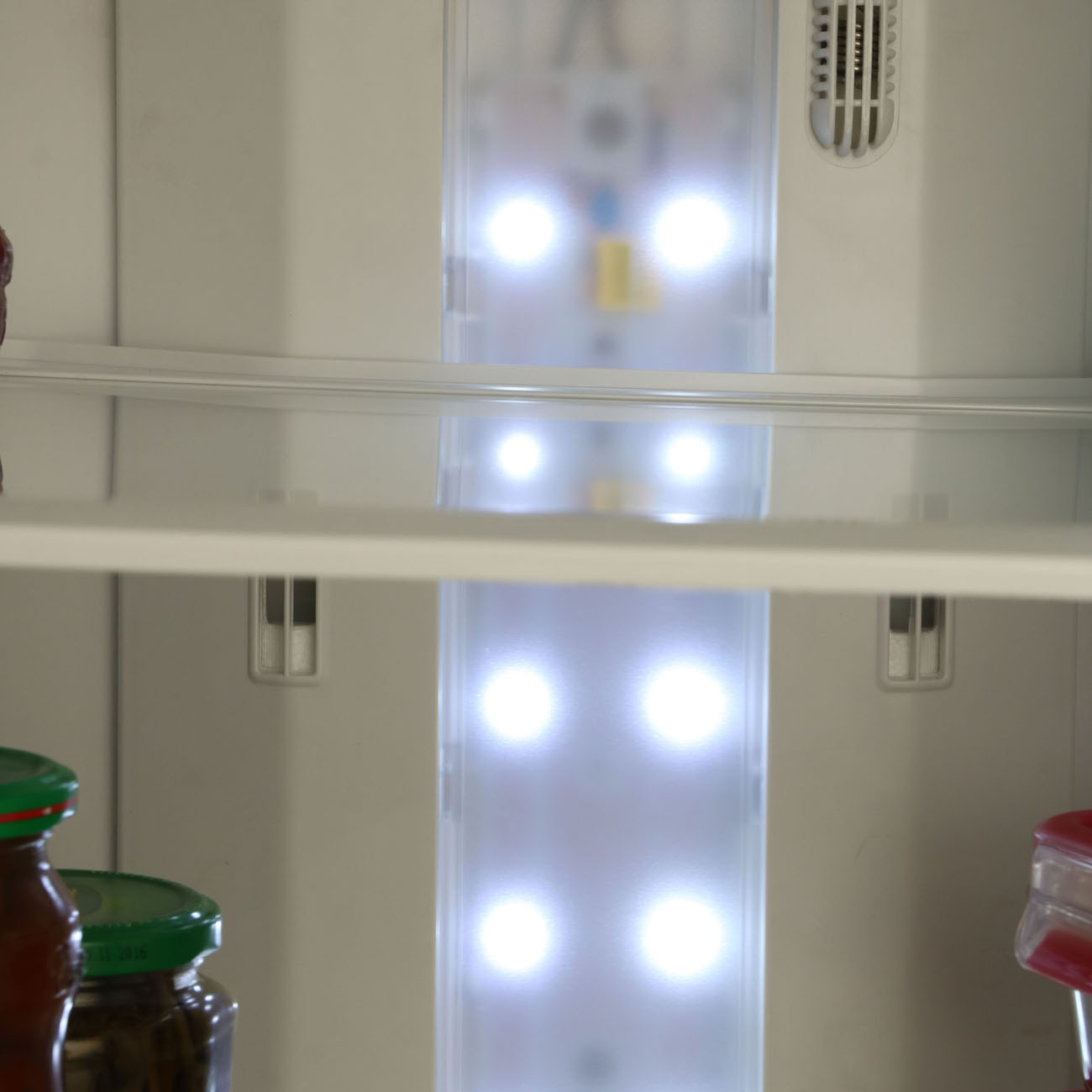 Холодильник Ascoli ADFRI430W