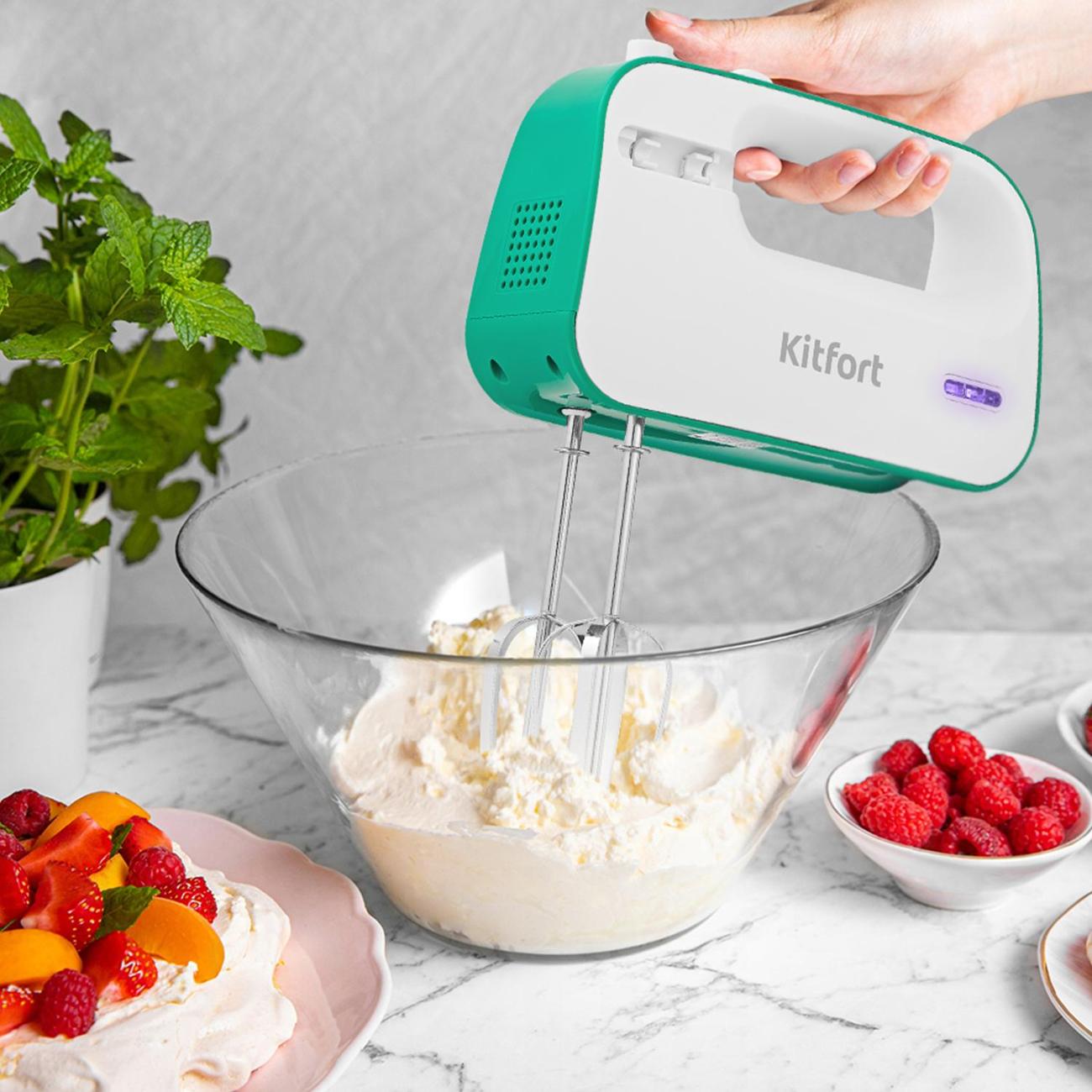 Беспроводной миксер Kitfort КТ-3418-2 бело-зеленый