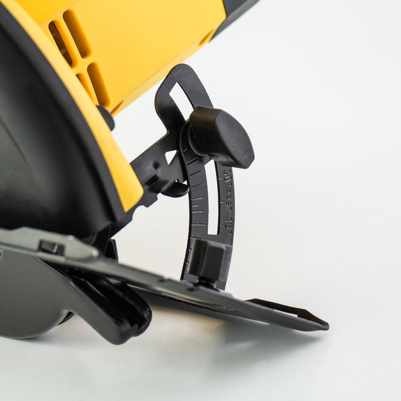 Электропила циркулярная Kolner KCS 140/900