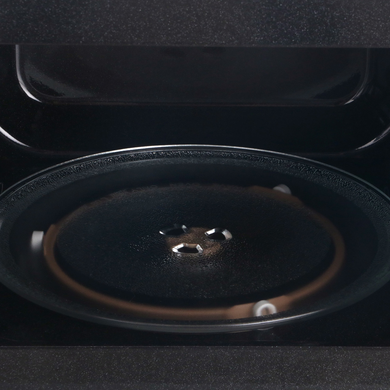 Микроволновая печь соло Hisense H20MOWP1 белая