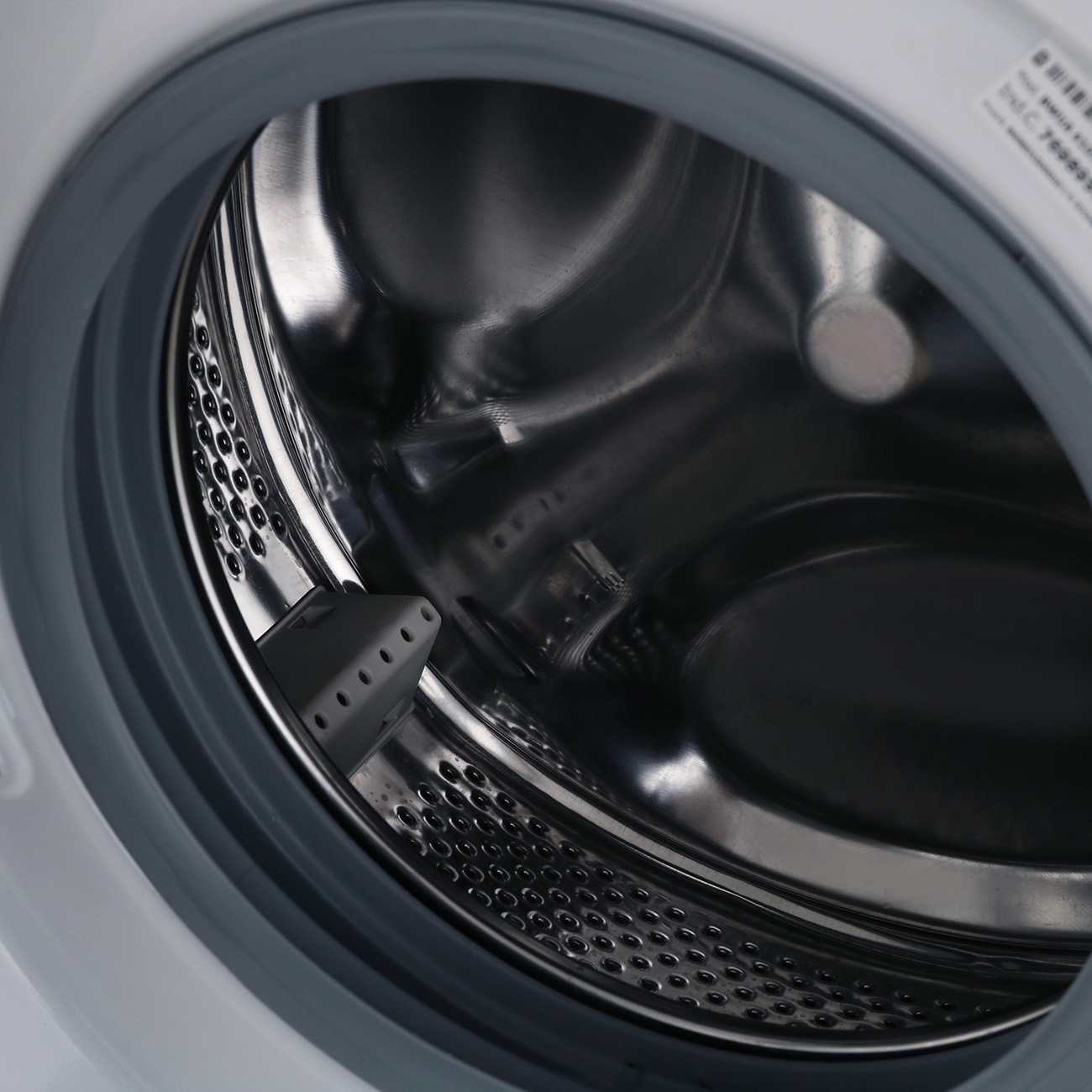 Стиральная машина узкая Indesit BWUA 41051 WB RU