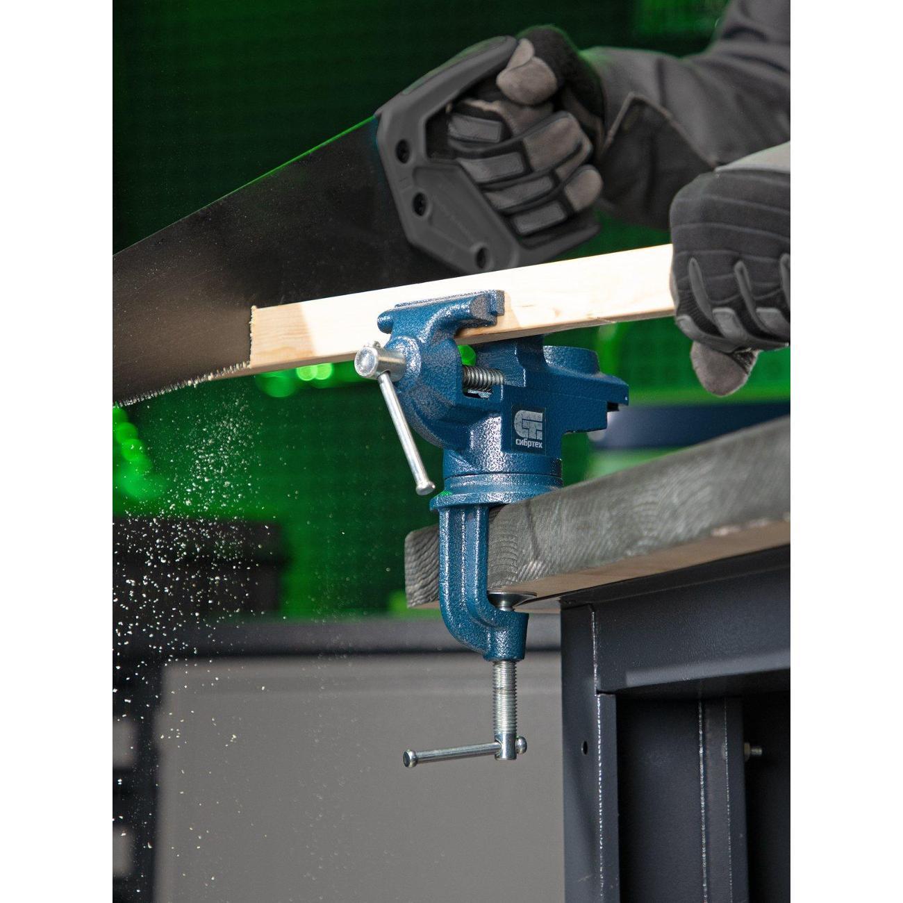 Тиски слесарные Сибртех настольные, поворотные, ширина рабочих губок 65мм, наковальня (18672)