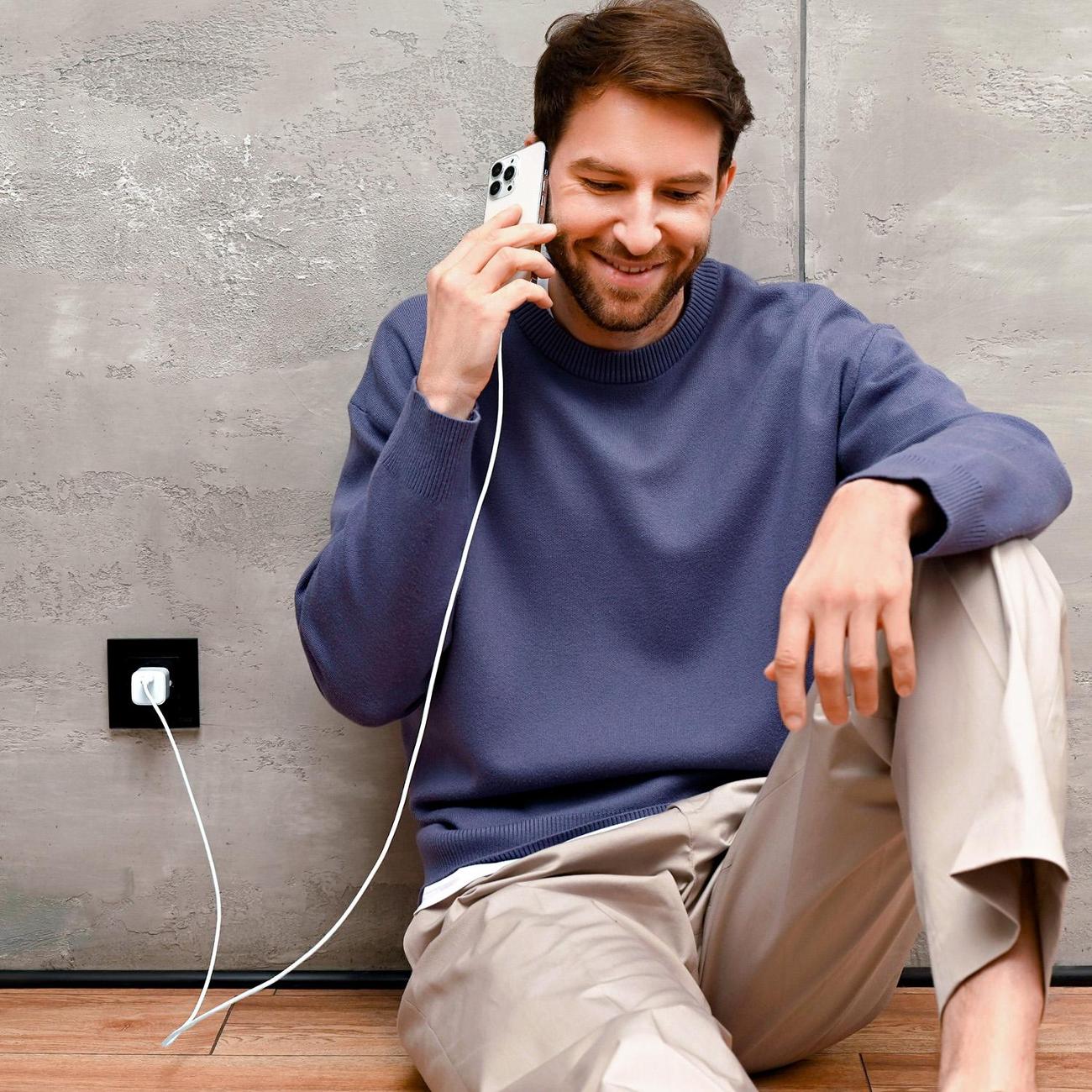 Сетевое зарядное устройство uBear Select Wall charger USB-C