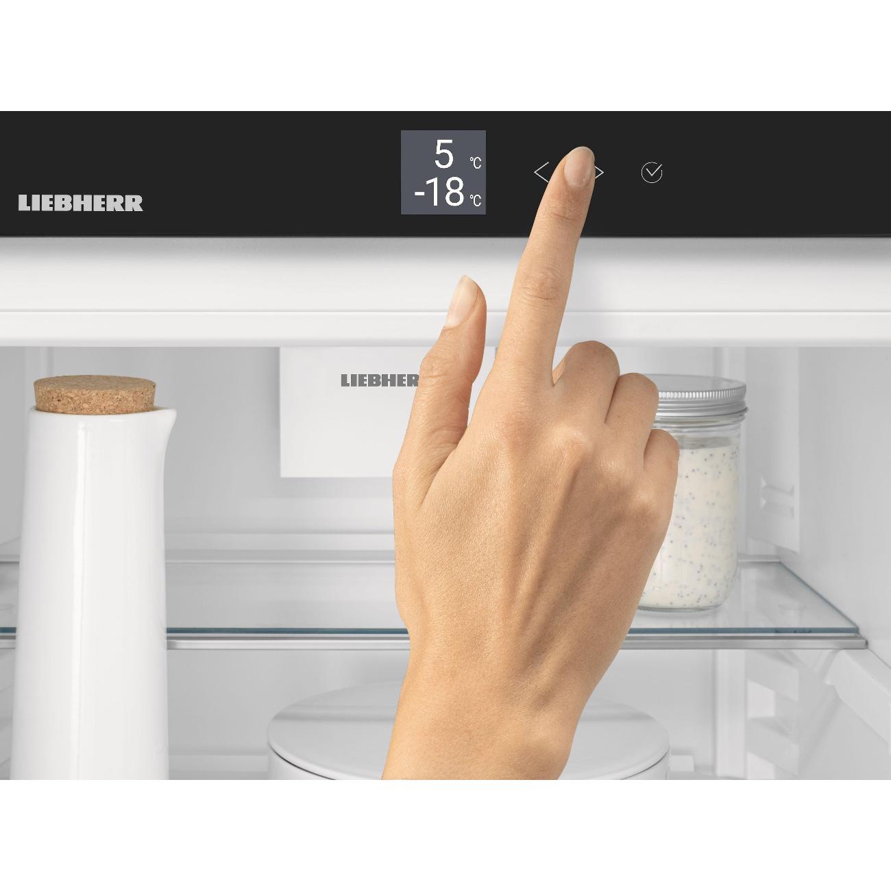 Холодильник Liebherr CNd 7723-20 001