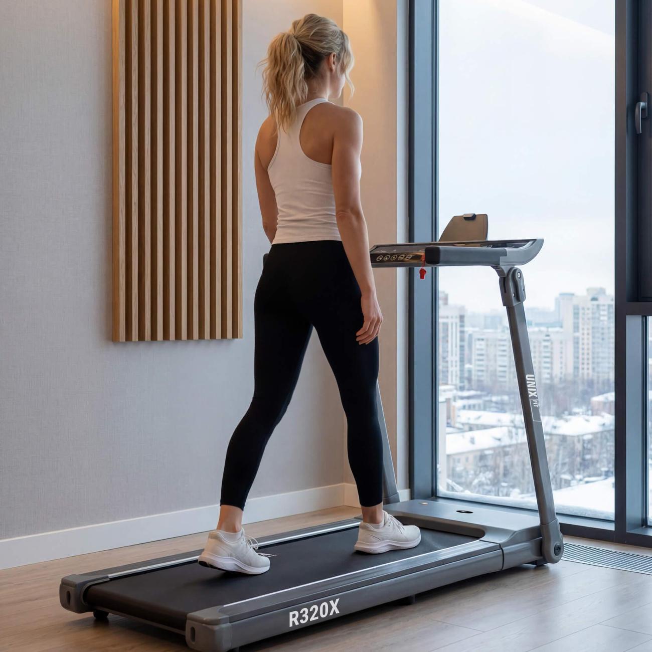 Беговая дорожка для дома UnixFit R-320X складная, пиковая мощность 2,5 л.с, до 130 кг, беговое полотно 125x46 см, скорость 0.8-14 км/ч