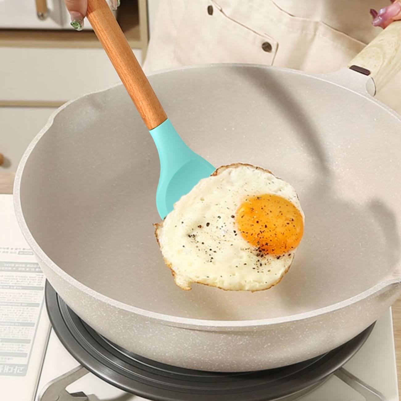 Лопатка силиконовая FISSMAN ESSENTIAL с прорезями (1110)