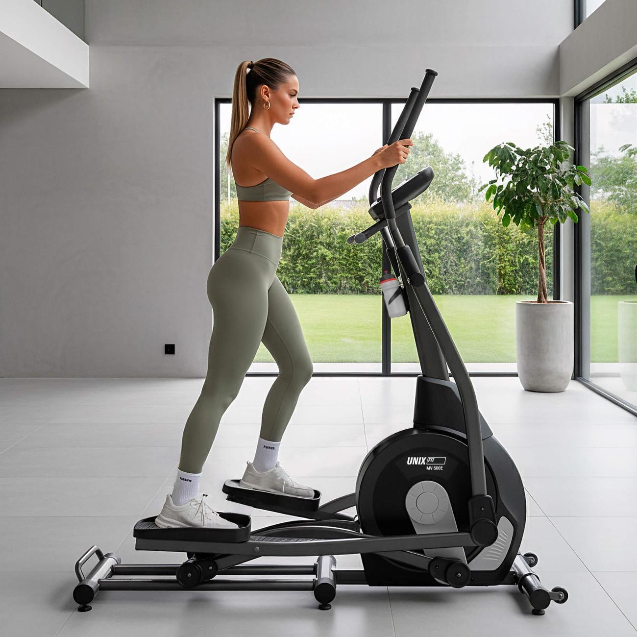 Эллиптический тренажер UnixFit MV-500E электромагнитный, до 140 кг, шаг 50 см, маховик 24 кг, 16 уровней нагрузки