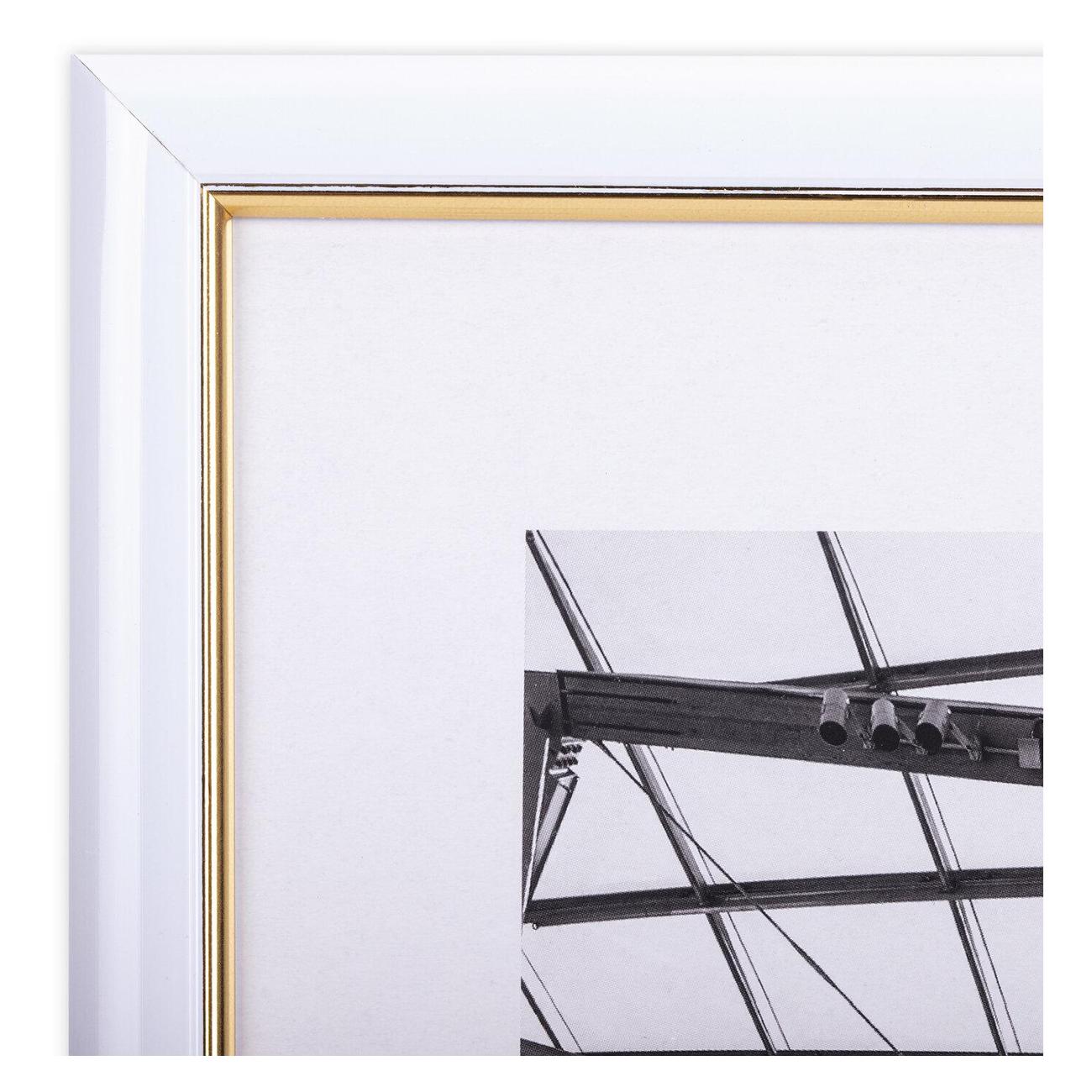 Рамка для оформления Brauberg 21х30см ПВХ Line белая/золото 391236