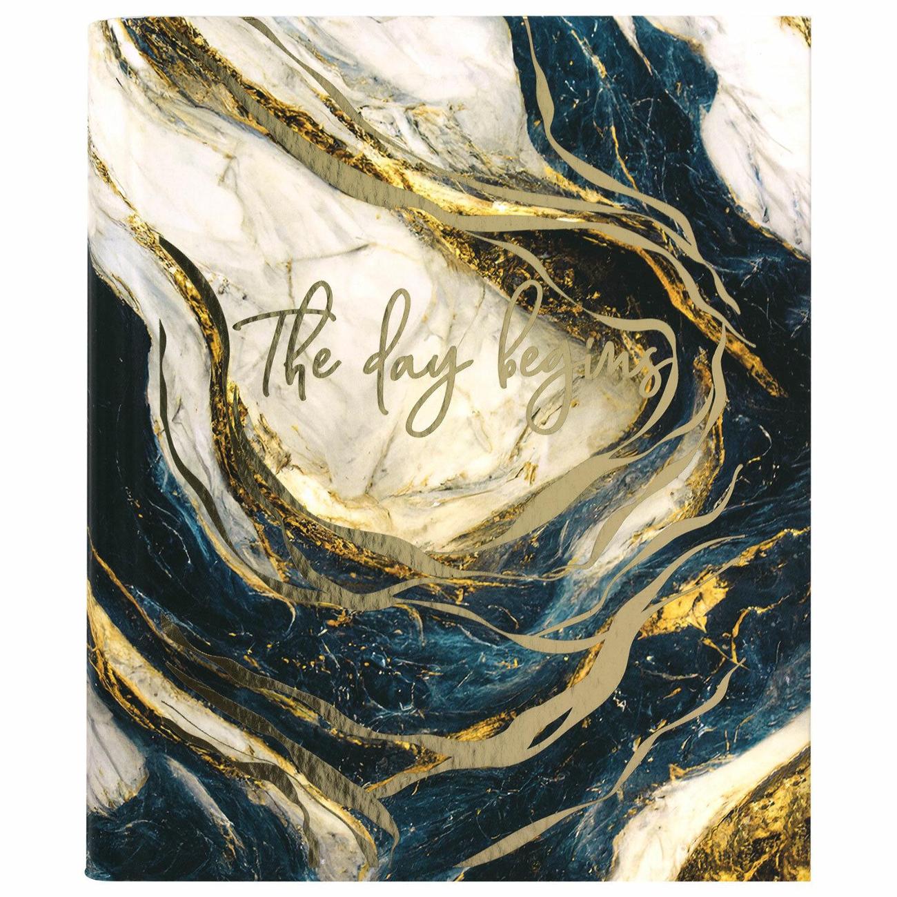 Тетрадь на кольцах 120 листов Brauberg Стильный тёмный 404719 фото