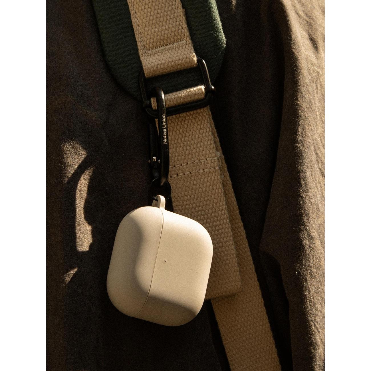 Чехол Native Union для Active Case AirPods 4 с карабином, песчаник