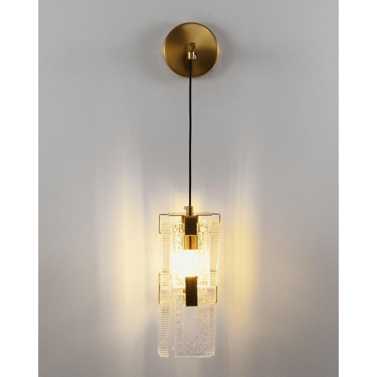 Светильник настенный Moderli Lilly V11078-1W