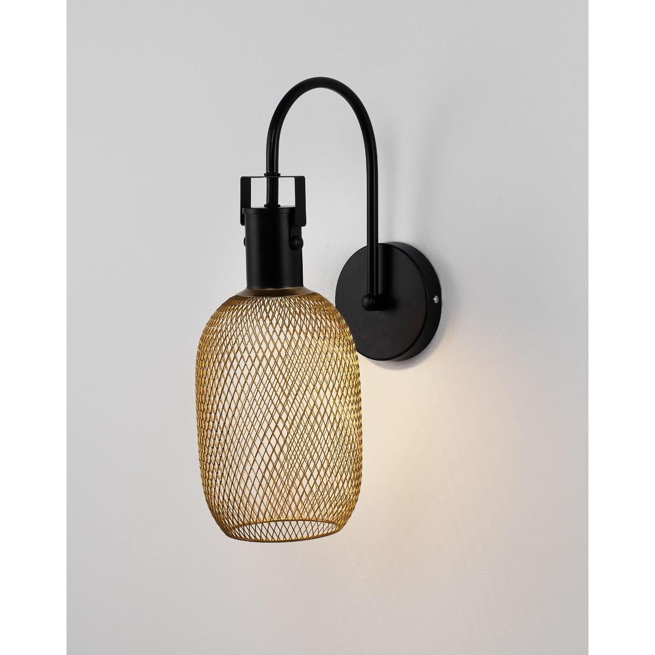 Светильник настенный Moderli Alina V2800-1W