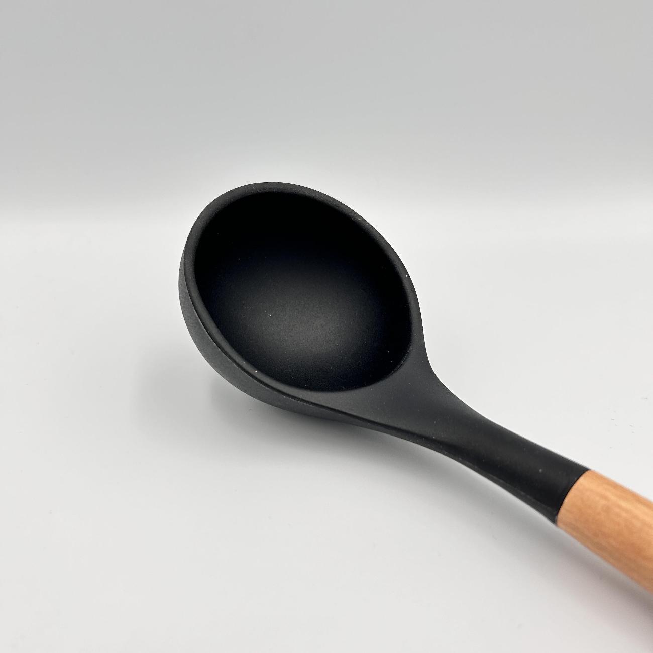 Половник HILZZ 32 см, черный