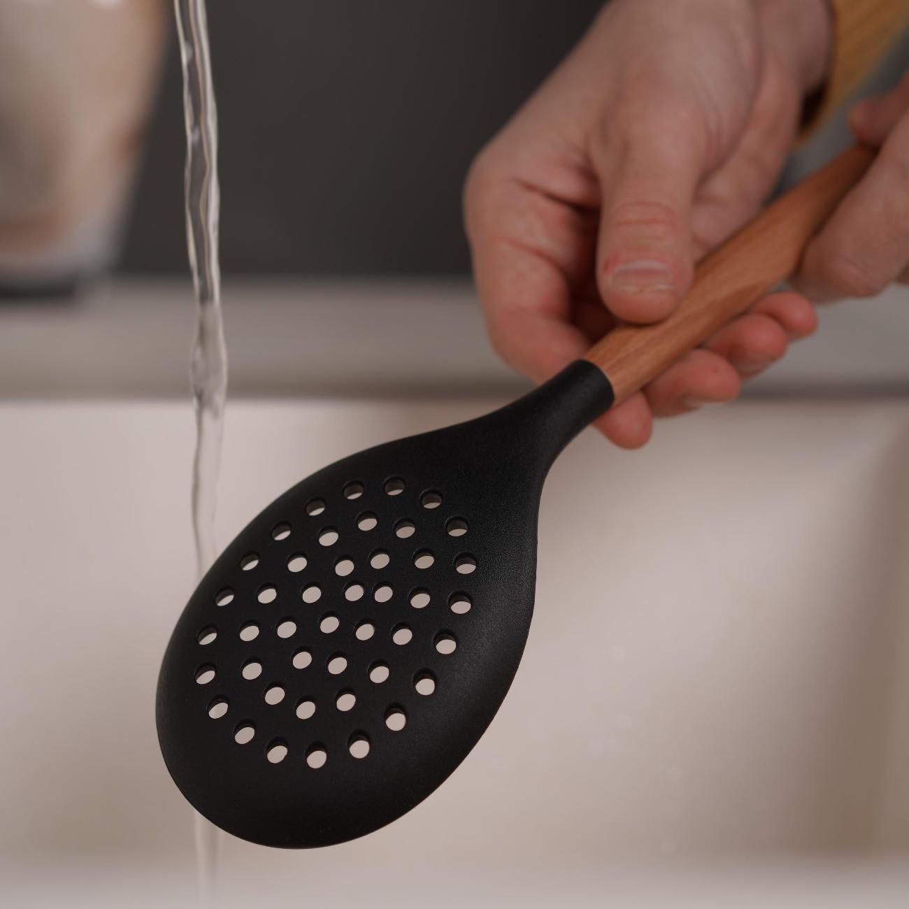 Шумовка HILZZ Wood 32см Bl