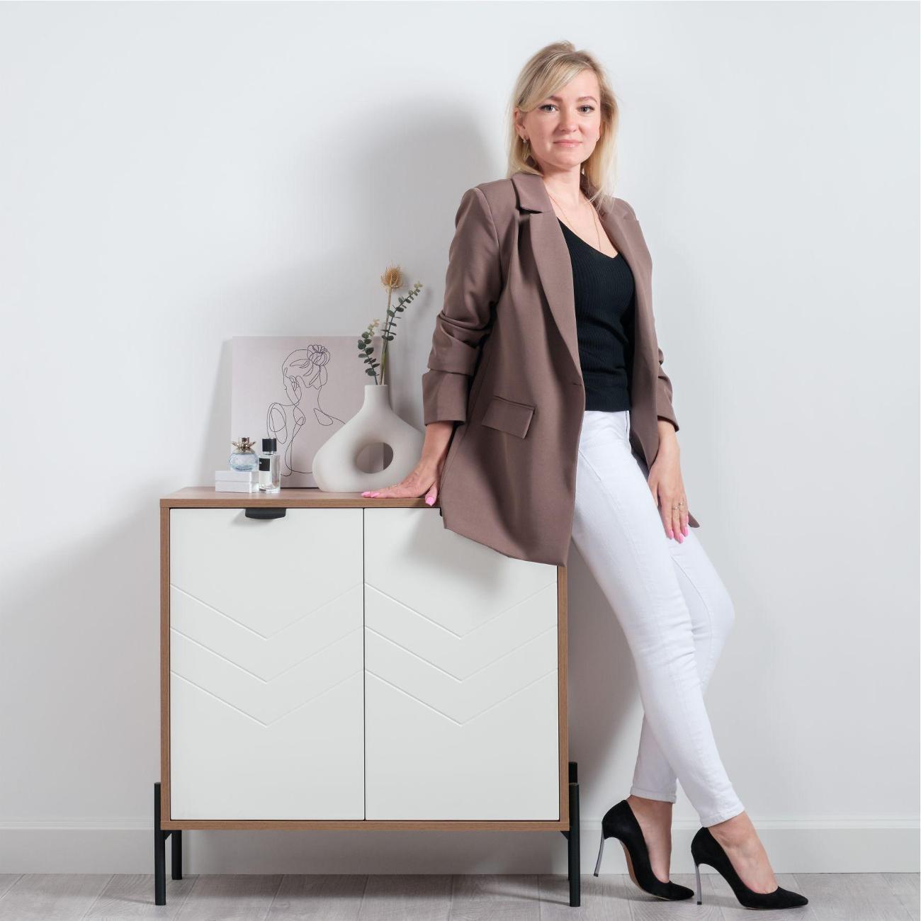 Комод Logium Венеция 16.229.02, Дуб Крафт табачный, белая шагрень 4101 ПВХ