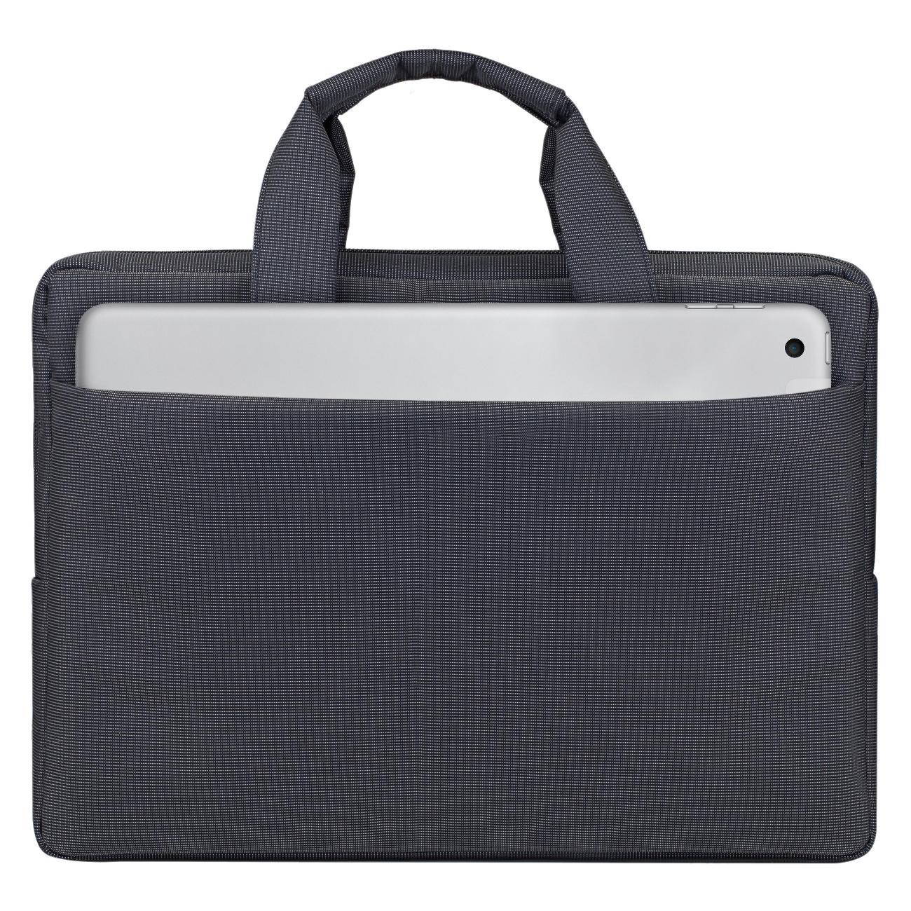 Кейс для ноутбука RIVACASE 8221 черная