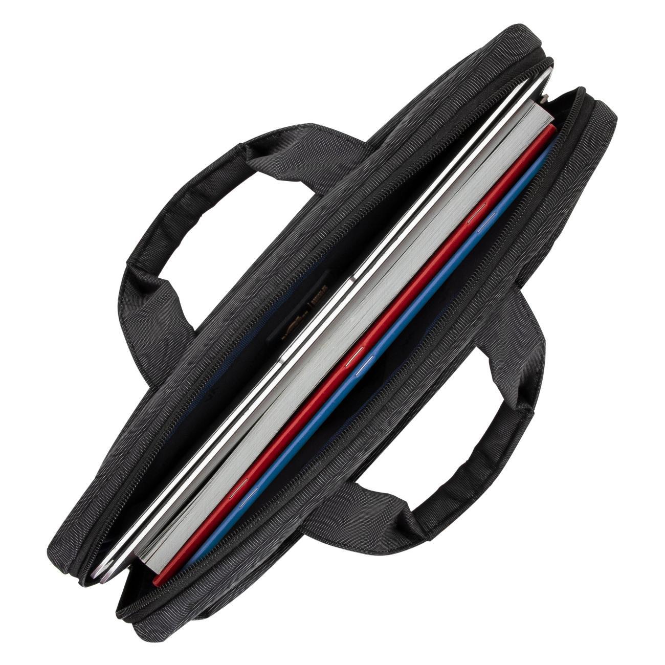 Кейс для ноутбука RIVACASE 8221 черная