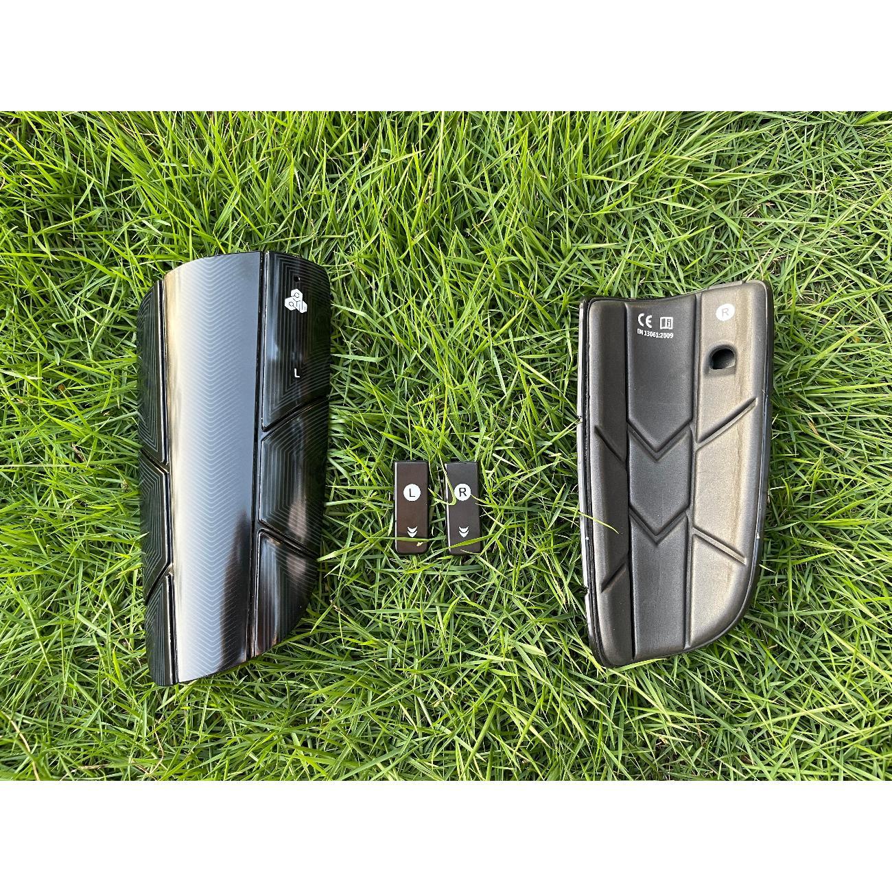 Умные футбольные щитки INSAIT JOY 002 размер M