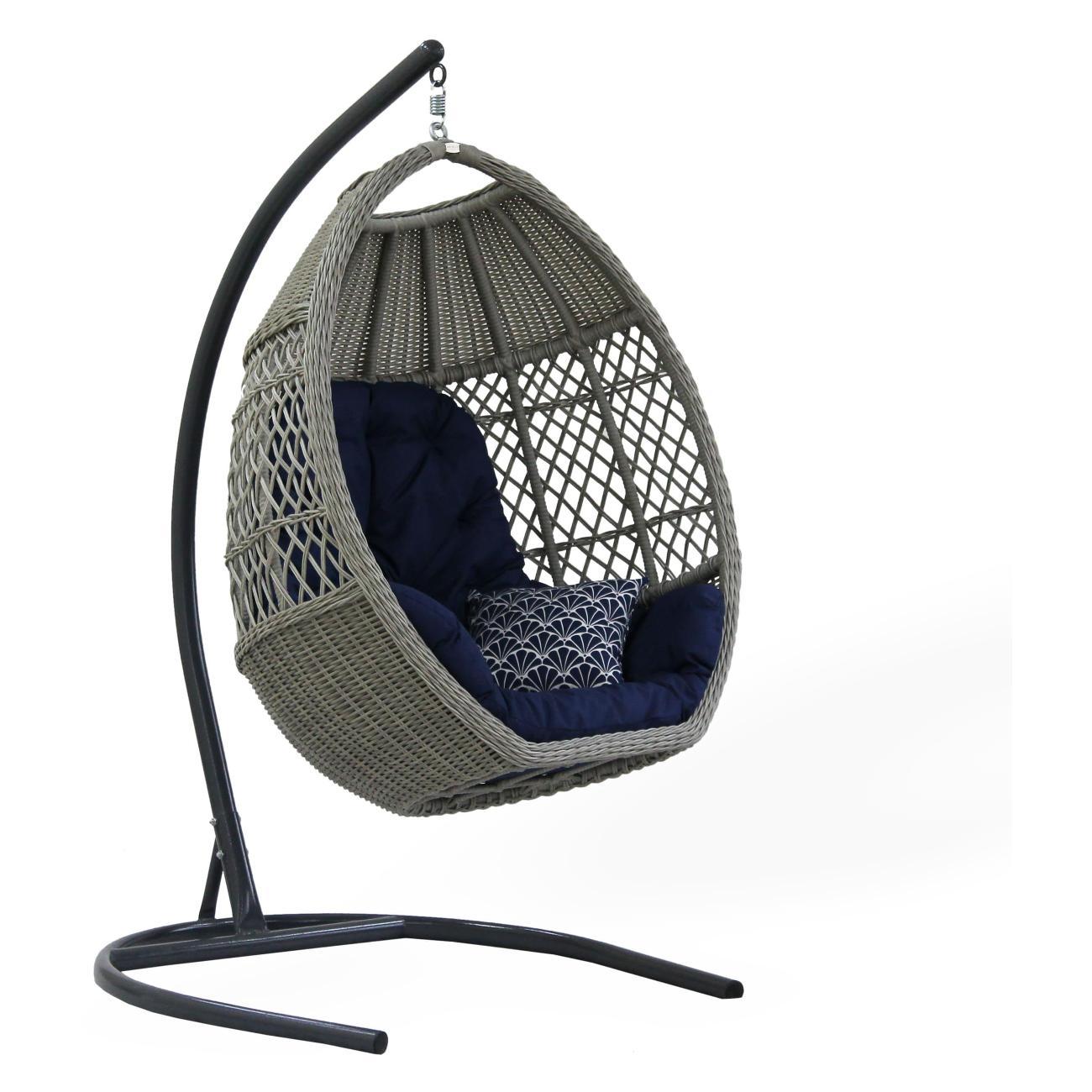 Кресло подвесное MALACCA Гайс с подушкой из искусственного ротанга в цвете сицилия с синий подушкой