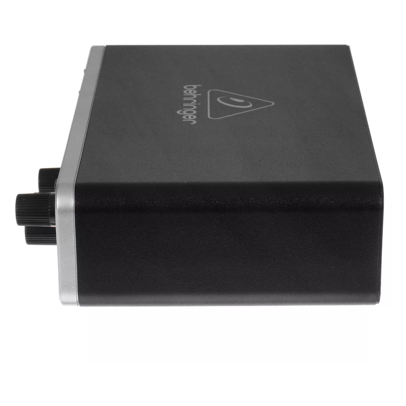 Внешняя звуковая карта Behringer U-Phoria UMC202HD