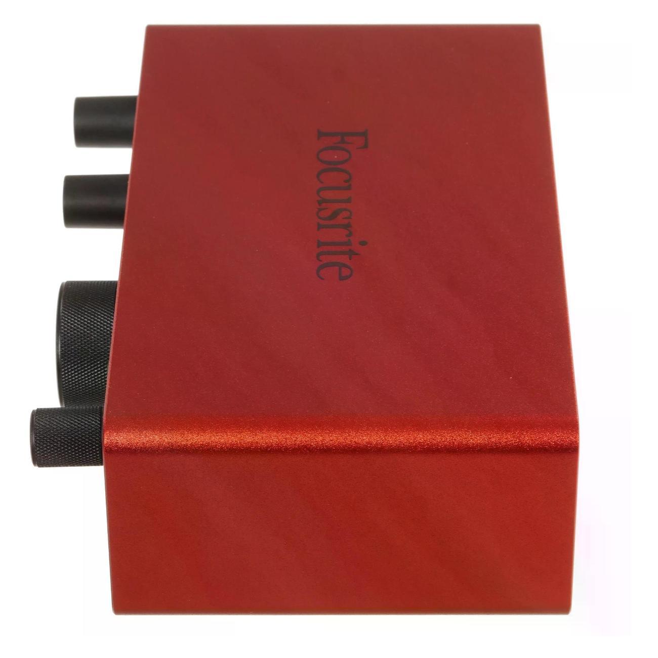 Внешняя звуковая карта Focusrite Scarlett Solo