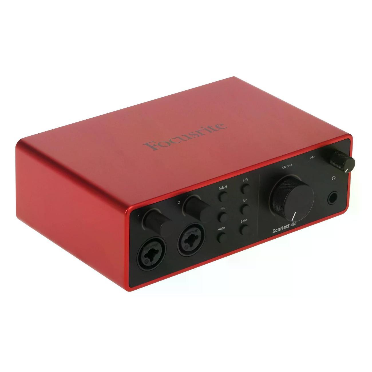 Внешняя звуковая карта Focusrite Scarlett 4i4