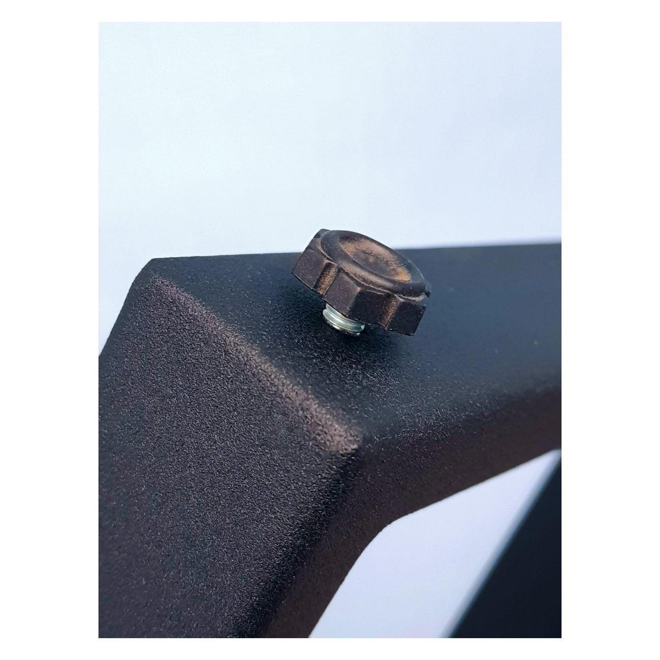 Подстолье Parallax Трапеция 810х550 40х20 черное регулируемое