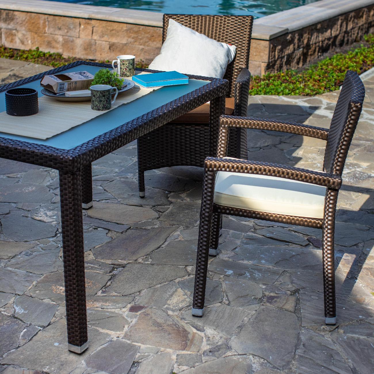 Стол садовый KONWAY из ротанга Панама мокко 120х80х75 см со стеклянной столешницей